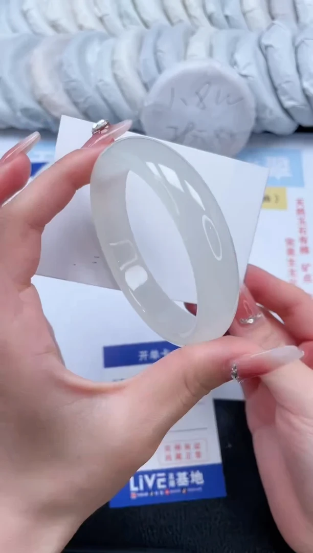 【闪购商品】石英质玉手镯未镶嵌T36-59.4