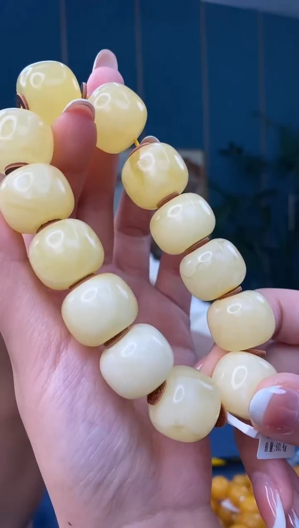 裸石琥珀未镶嵌12/10多样性发其一微瑕31