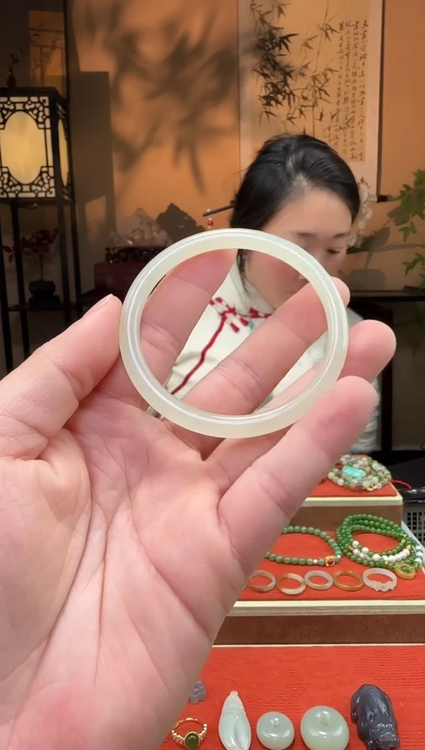 【闪购商品】和田玉手镯未镶嵌