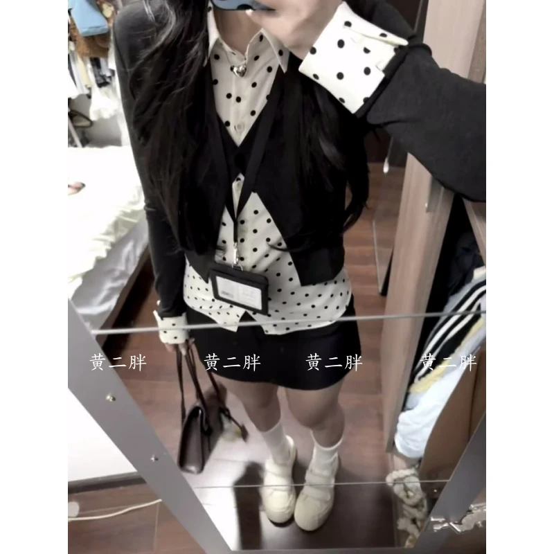 早秋新款设计感小众时尚波点上衣撞色假两件衬衫女包臀半身裙套装