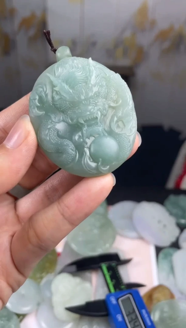定制翡翠未镶嵌05-30HDJT0161779