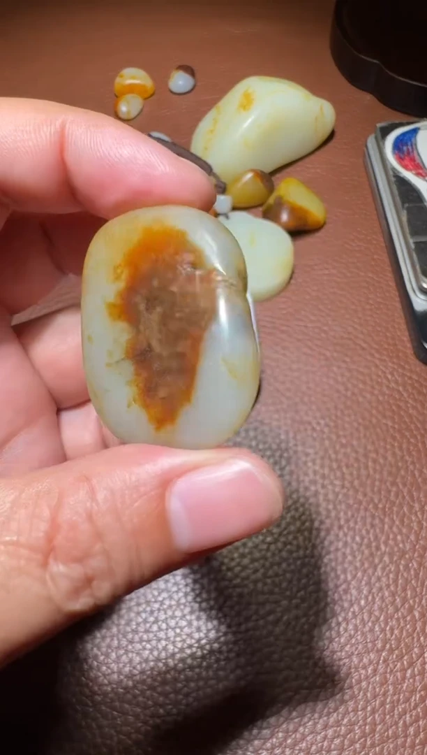未镶嵌和田玉挂件天*哥和田玉