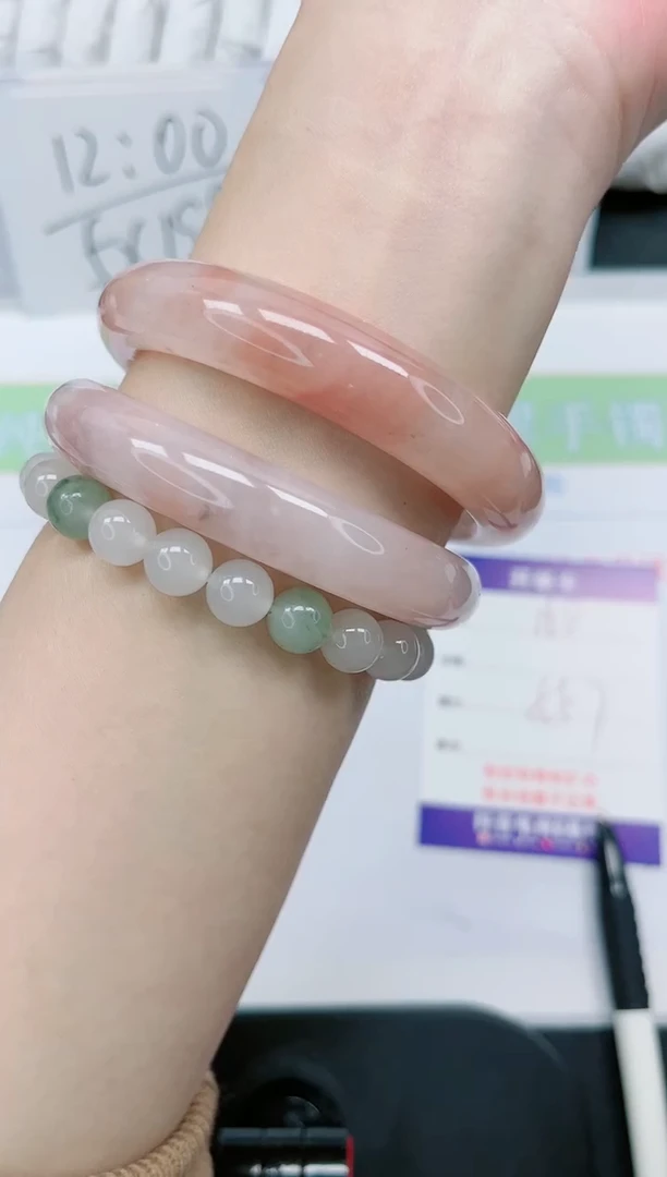 【闪购商品】石英质玉手镯未镶嵌168