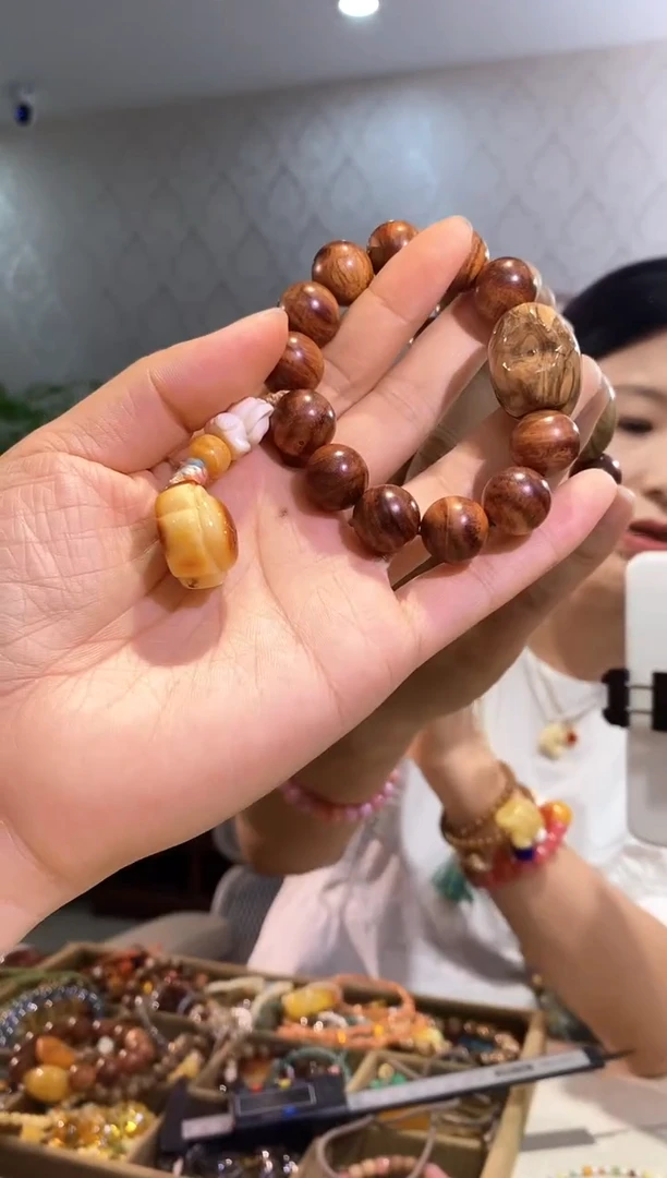 未镶嵌琥珀裸石天然琥珀蜜蜡首饰