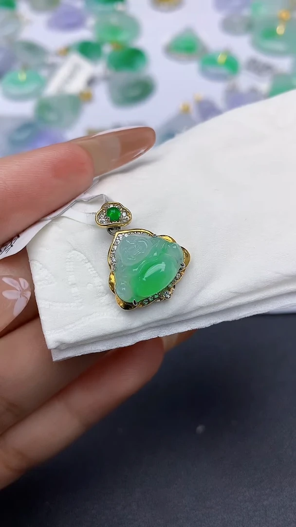 颈饰银S925镶嵌翡翠a货假一赔三支持复检百元上9元证书费自理