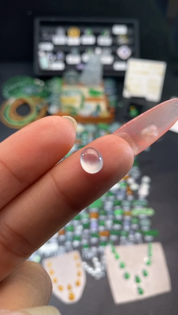 【闪购商品】翡翠挂件未镶嵌蛋面