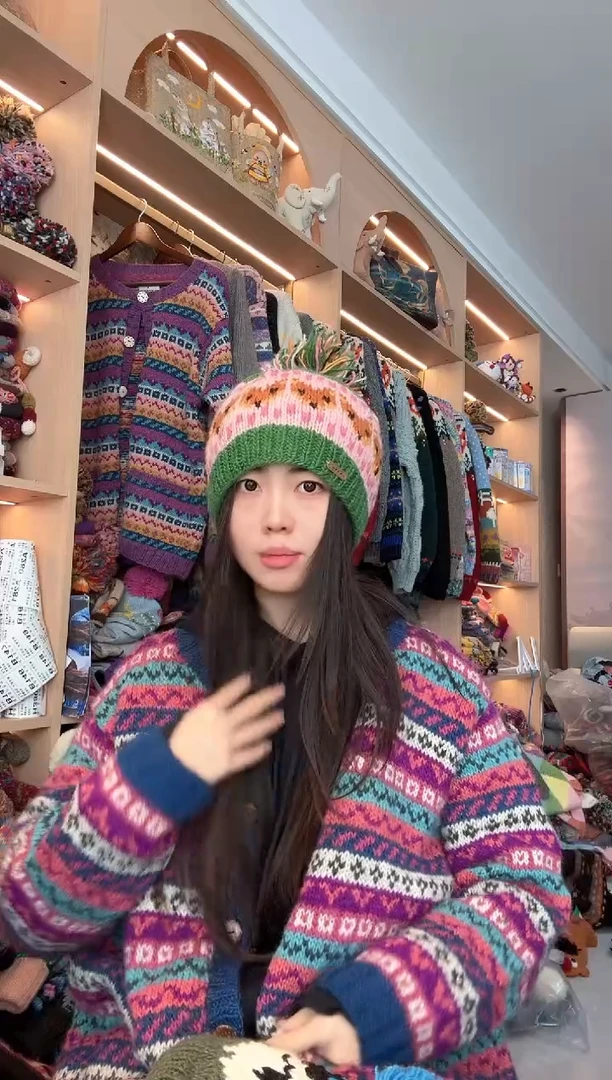 羊毛粉绿色狐狸帽