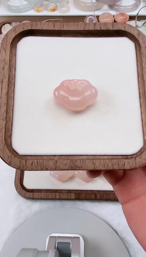 【闪购商品】石英质玉颈饰未镶嵌16