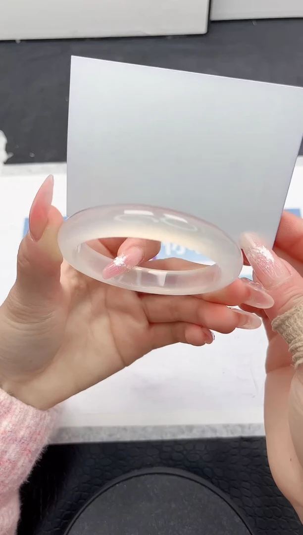 【闪购商品】石英质玉手镯未镶嵌267-60