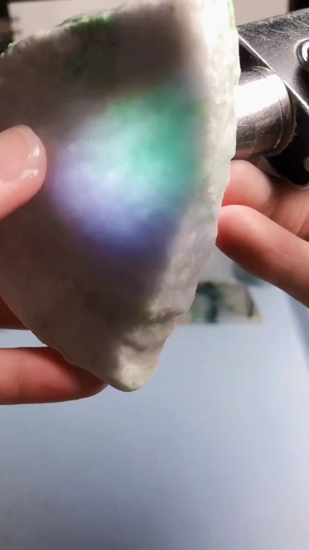 翡翠未镶嵌颈饰天然A货翡翠