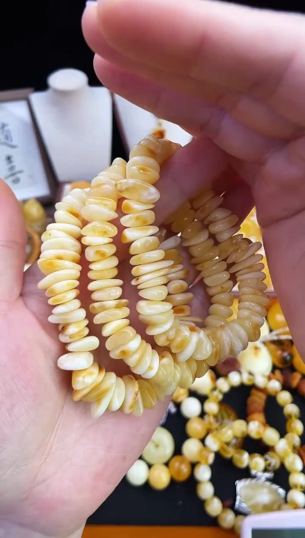 琥珀未镶嵌珠宝奇石柒月