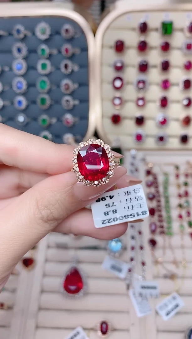 碧玺戒指18K金镶嵌8.8ct亮红