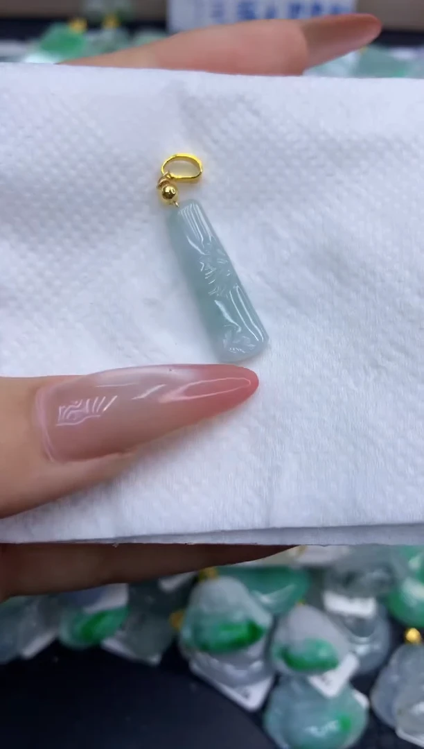 颈饰未镶嵌翡翠天然缅甸A货翡翠