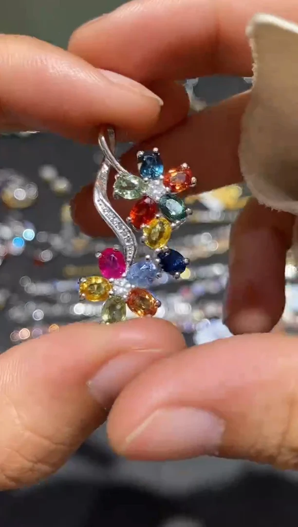 颈饰蓝宝石银S925镶嵌吊坠