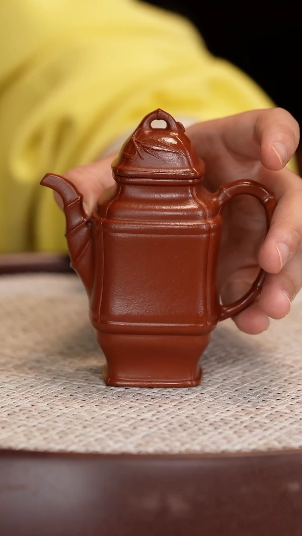 茶壶紫砂【惠慧】孟臣朱泥高士  100CC