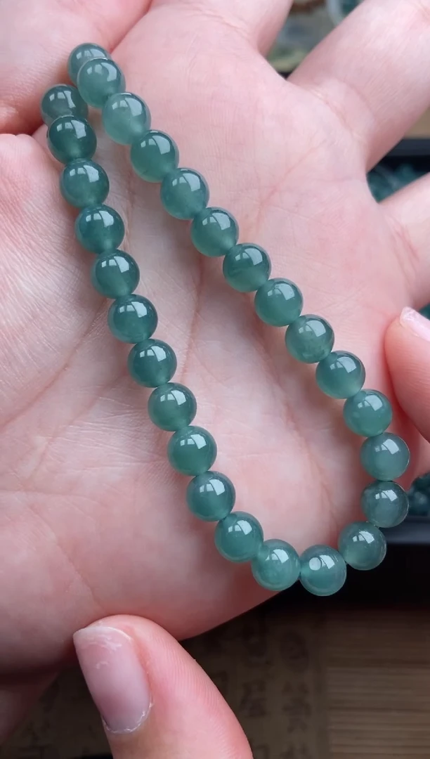 【闪购商品】翡翠手链未镶嵌多样性发货27颗卡6.9