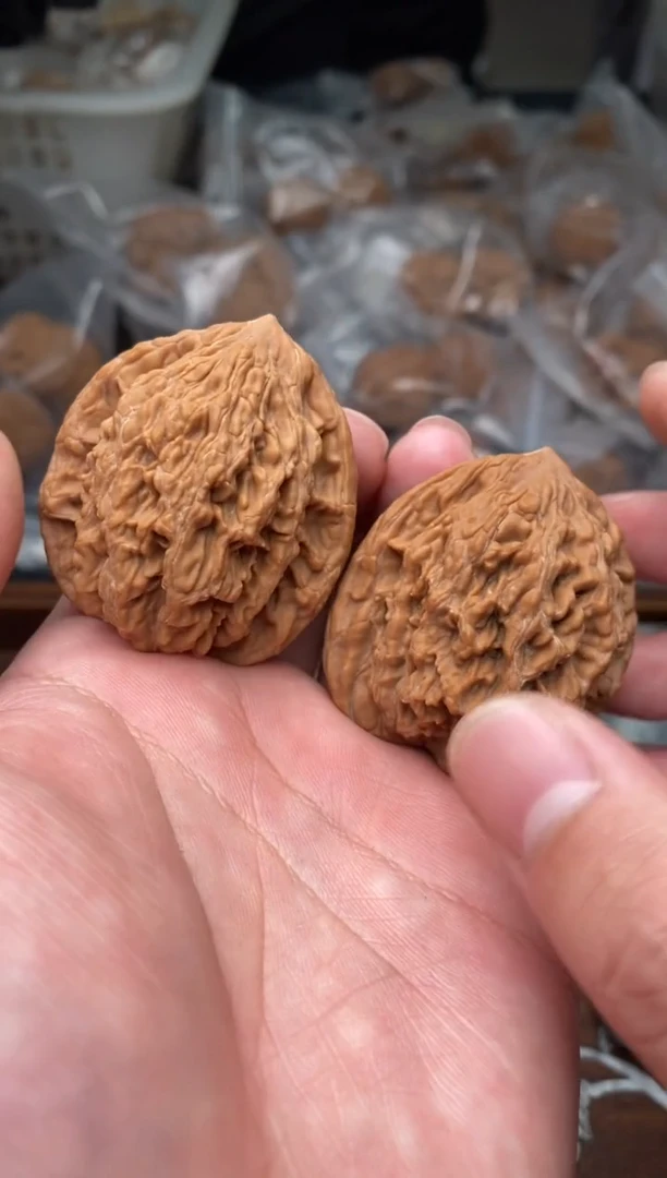 【闪购商品】文玩核桃把件G19号41尺虎头