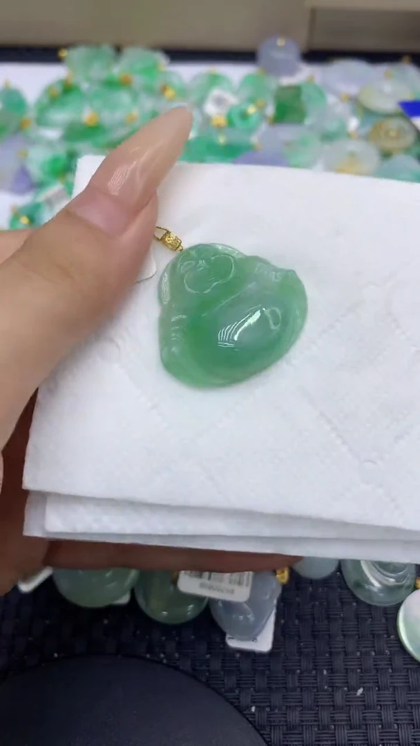 颈饰18K金镶嵌翡翠天然缅甸A货翡翠