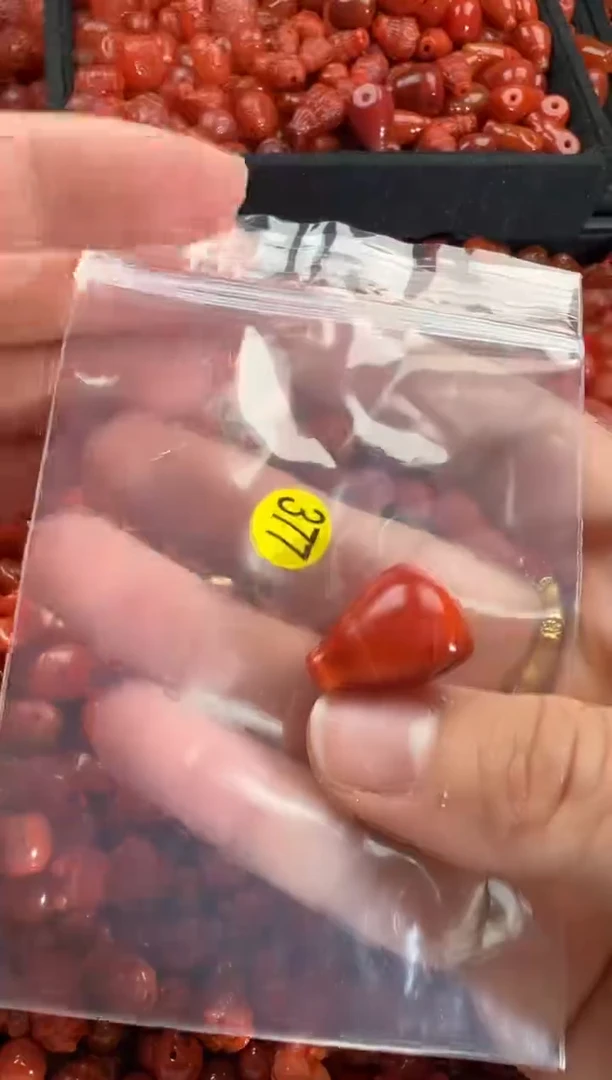 【闪购商品】南红玛瑙颈饰未镶嵌1