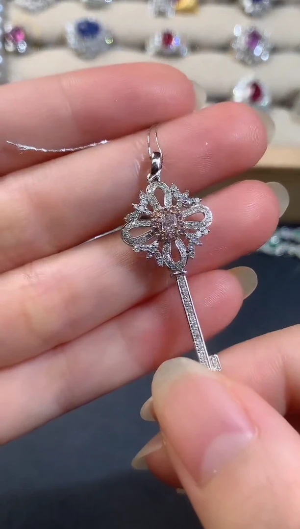 18K金镶嵌吊坠(不含链)钻石D54|4500