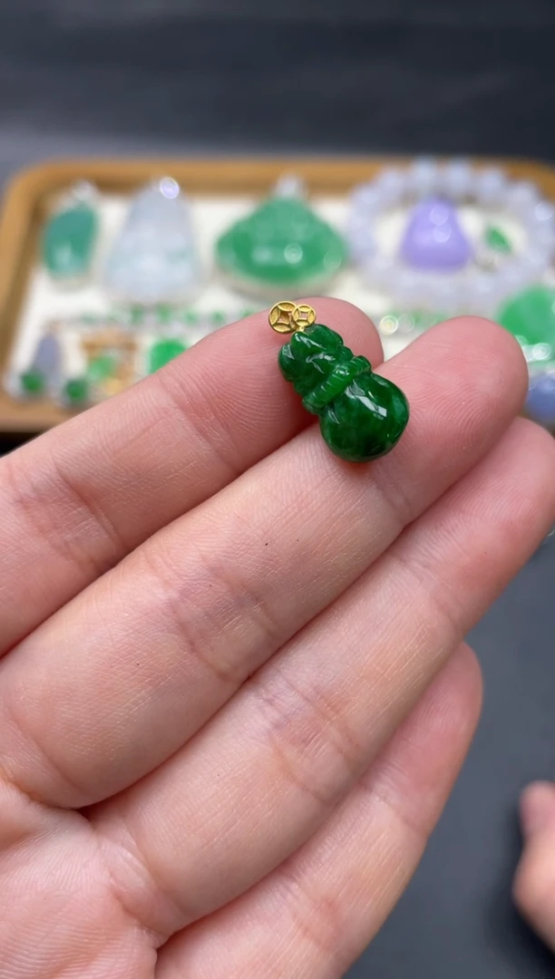 【闪购商品】翡翠颈饰18K金镶嵌91.........