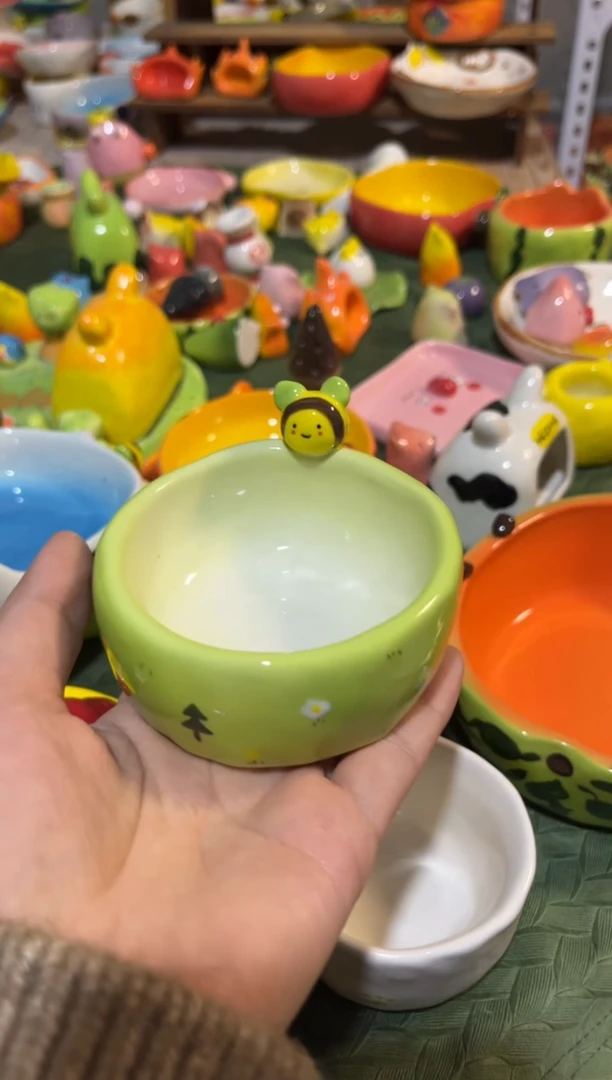 58手绘釉下彩微瑕陶瓷