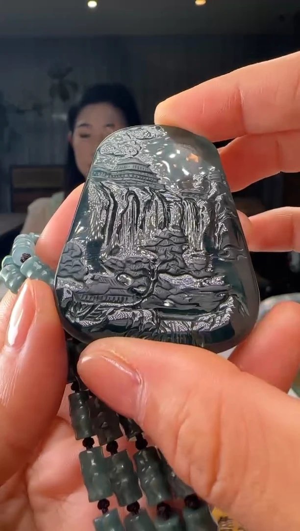 吊坠(赠链)未镶嵌翡翠多样性发其一HH@@