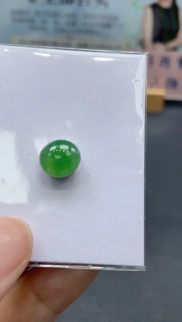 定制翡翠未镶嵌天然翡翠A货102