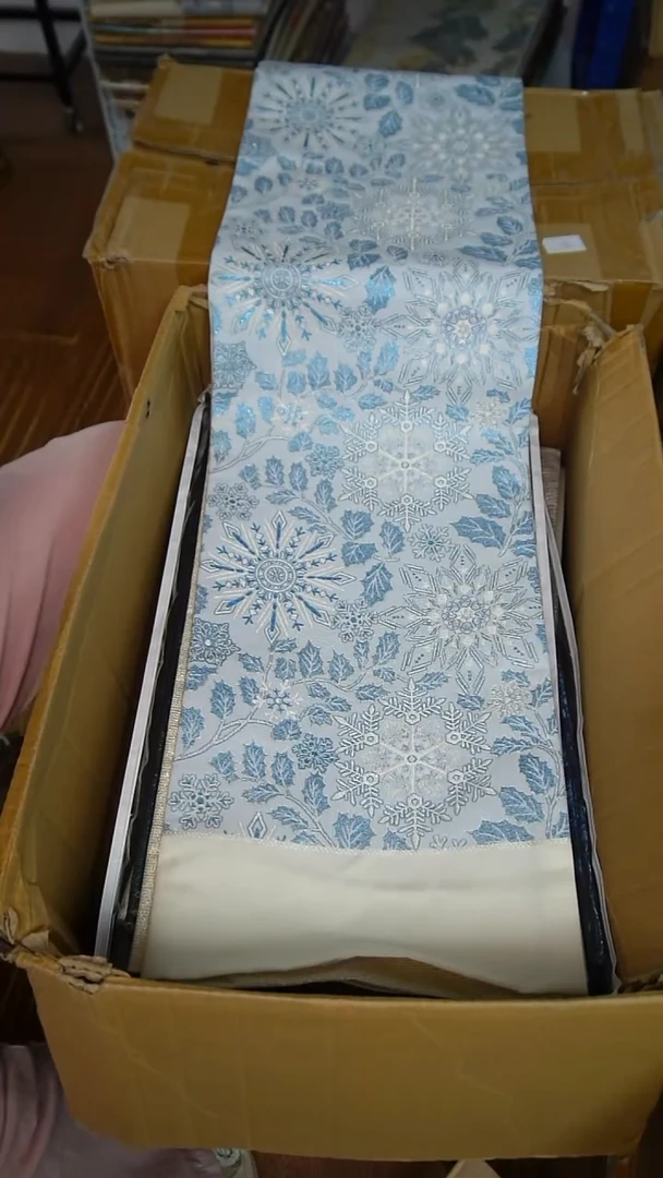 织绣5彩金织雪花