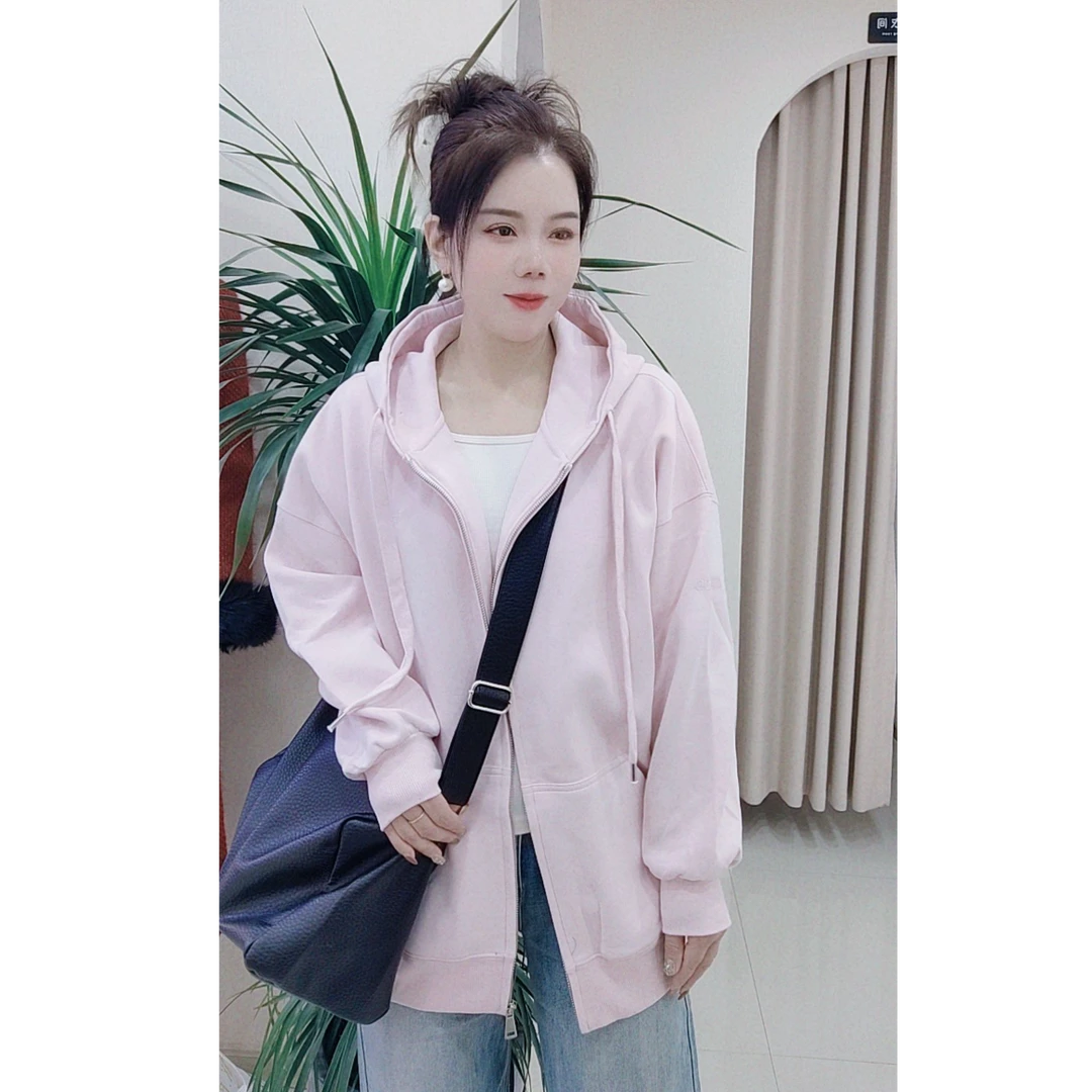 纯净粉重回阳光少女感颜色好看版型好卫衣外套