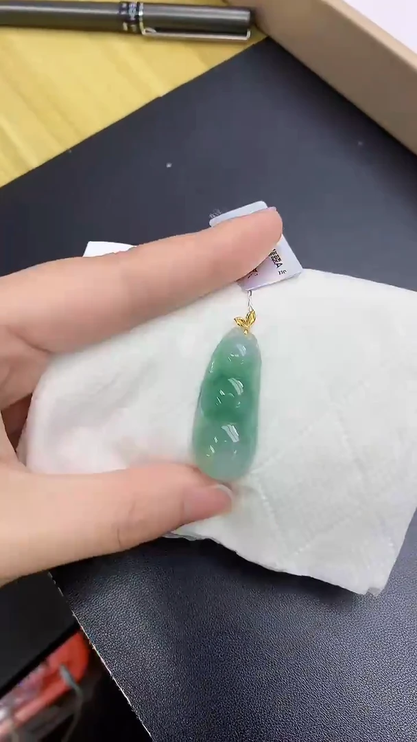 颈饰18K金镶嵌翡翠天然缅甸翡翠A货百元以上9元证书费自理
