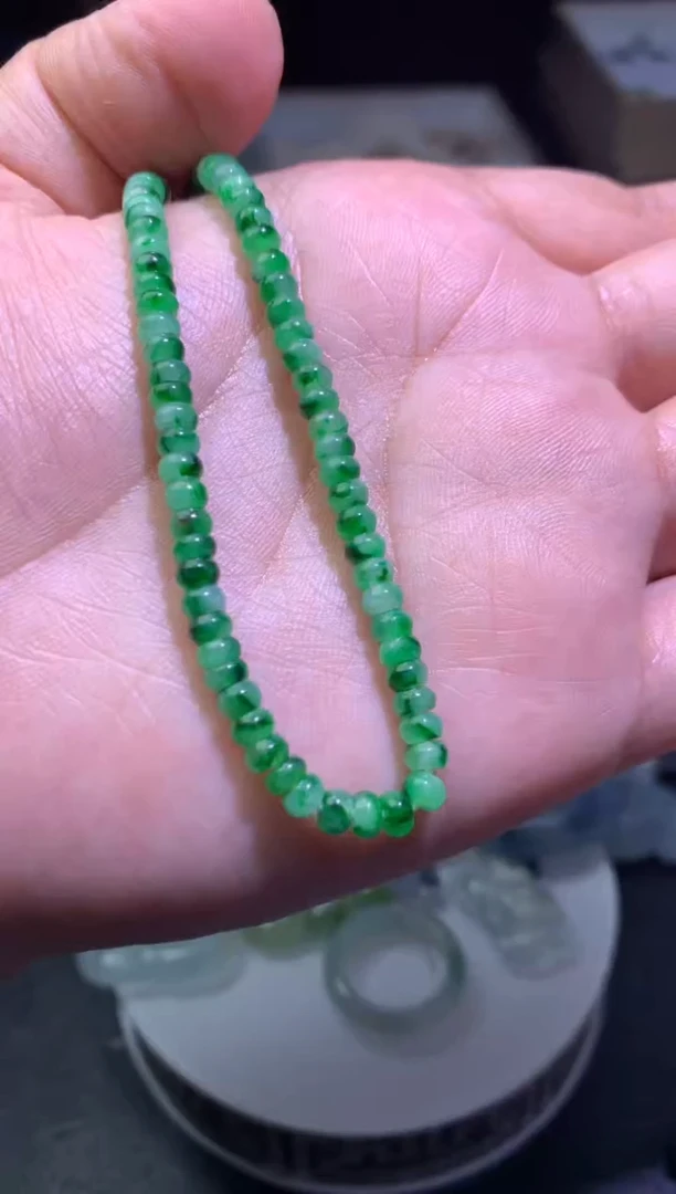 未镶嵌定制翡翠毛货