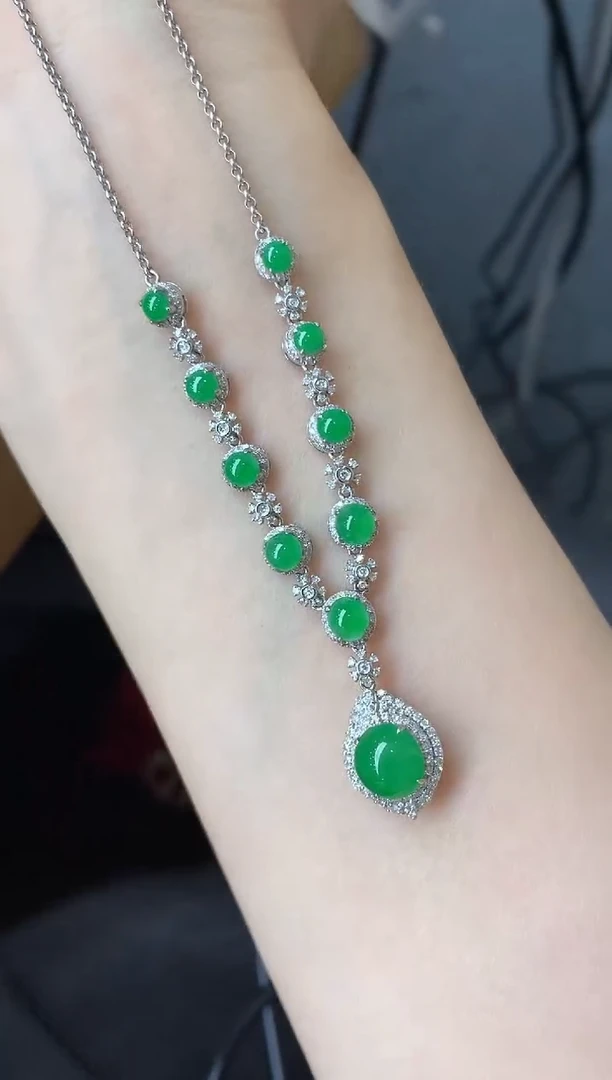 翡翠18K金镶嵌颈饰593-中国好珍宝