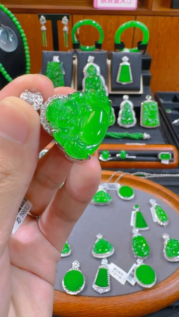 吊坠(赠链)银S925镶嵌翡翠天然A货翡翠