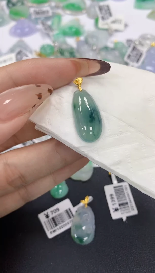 颈饰18K金镶嵌翡翠a货假一赔三支持复检百元上9元证书费自理