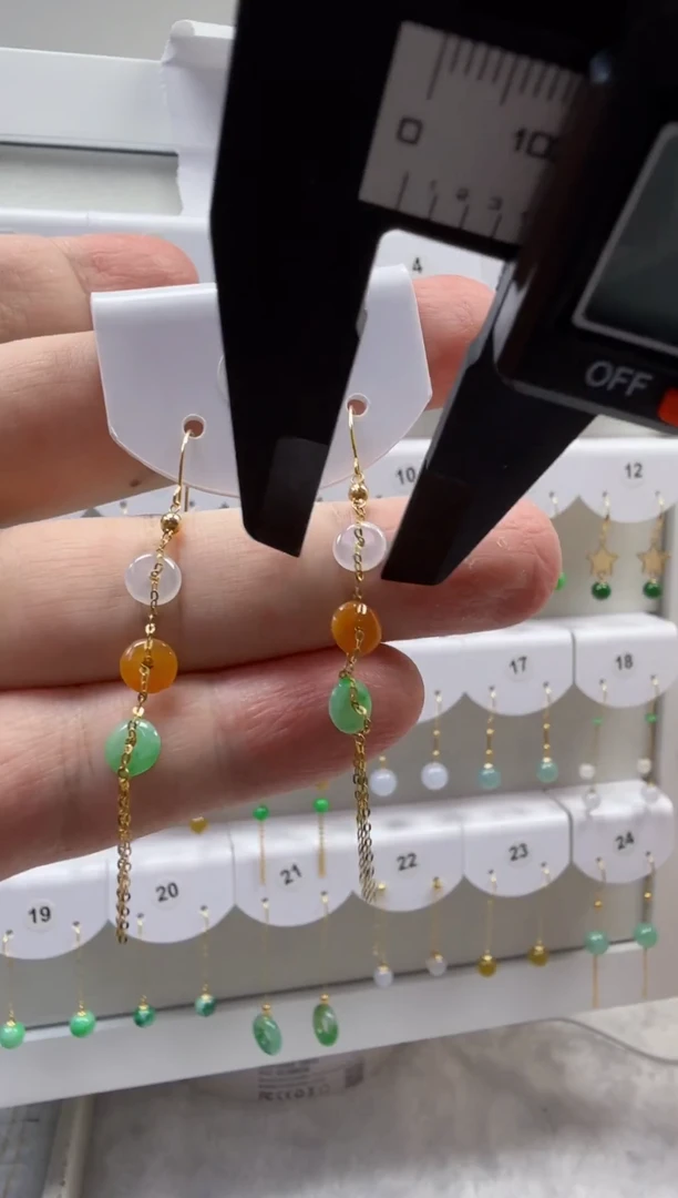 18K金镶嵌翡翠耳饰缅甸天然A货翡翠