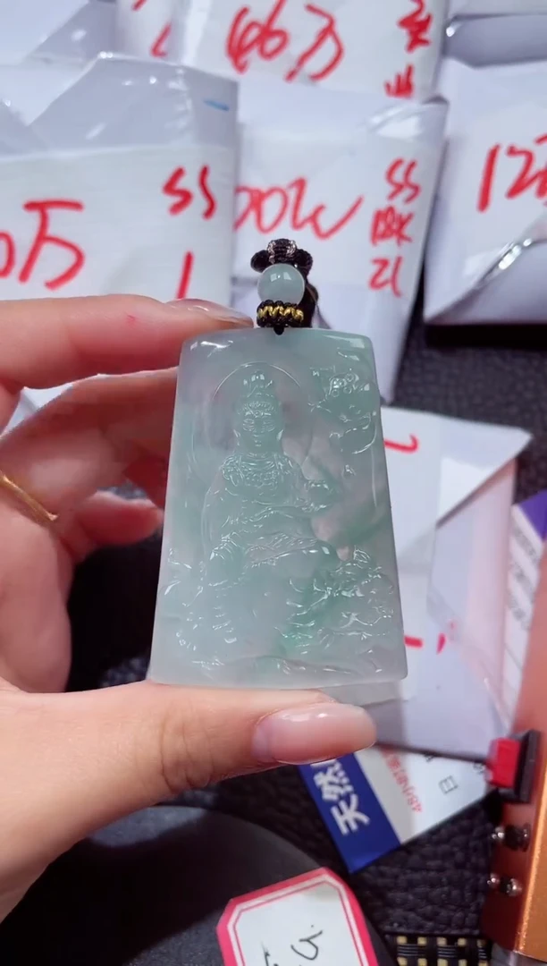 颈饰未镶嵌翡翠65489