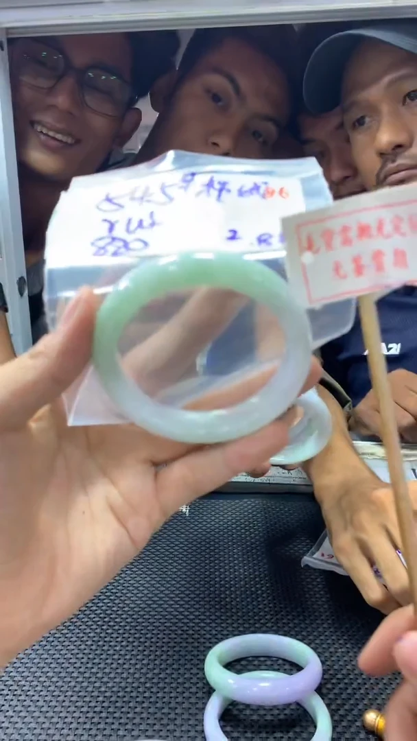 定制翡翠未镶嵌r*i拍一发一86