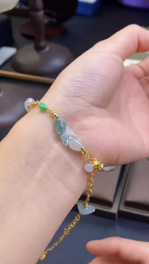 颈饰银S925镶嵌翡翠13640