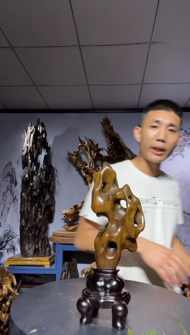 金丝楠木雕款Q***8金丝楠木工艺品摆件