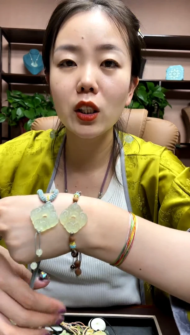 岫玉未镶嵌手牌多样性发货其中发一