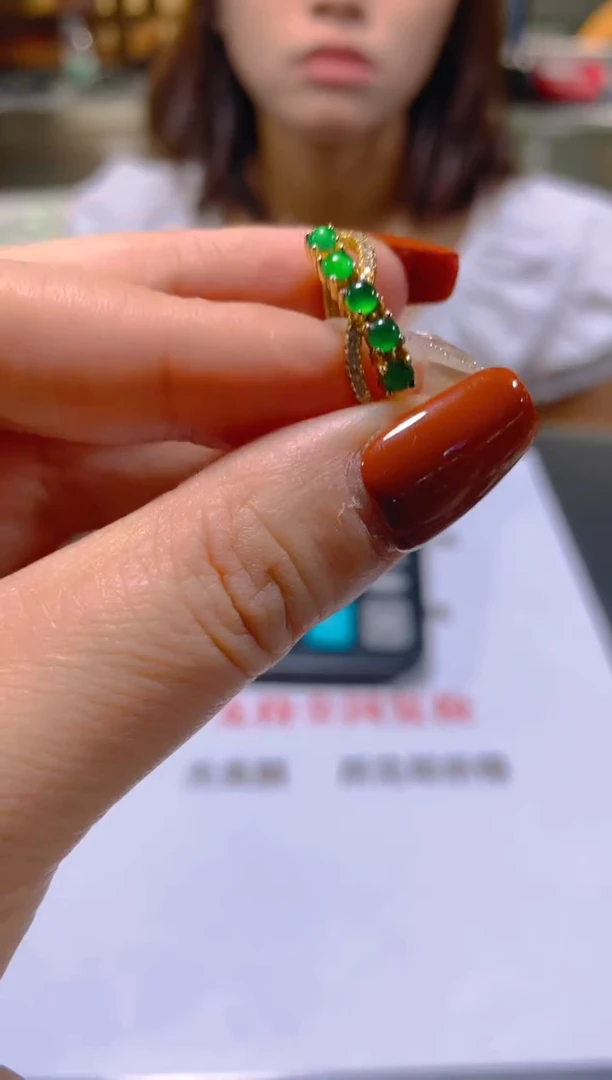 未镶嵌戒指翡翠多样性发一