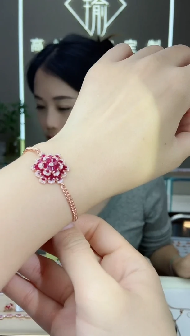 【闪购商品】红宝石手链银S925镶嵌手链