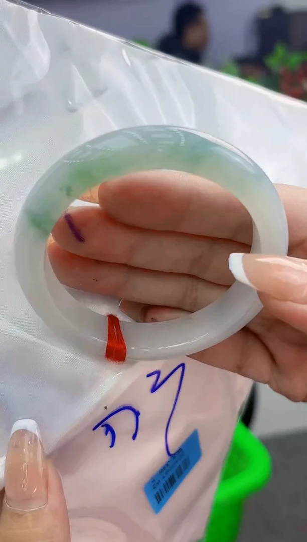 【闪购商品】翡翠手镯未镶嵌翡翠手镯