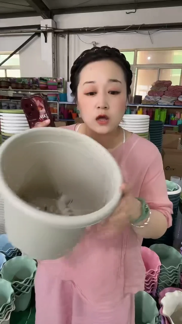 5个瑕疵四季盆5号盆，灰白色，无托盘