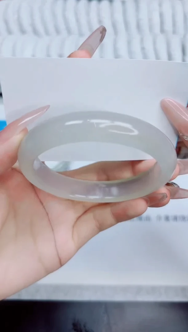 手镯玛瑙/玉髓未镶嵌72/57.8
