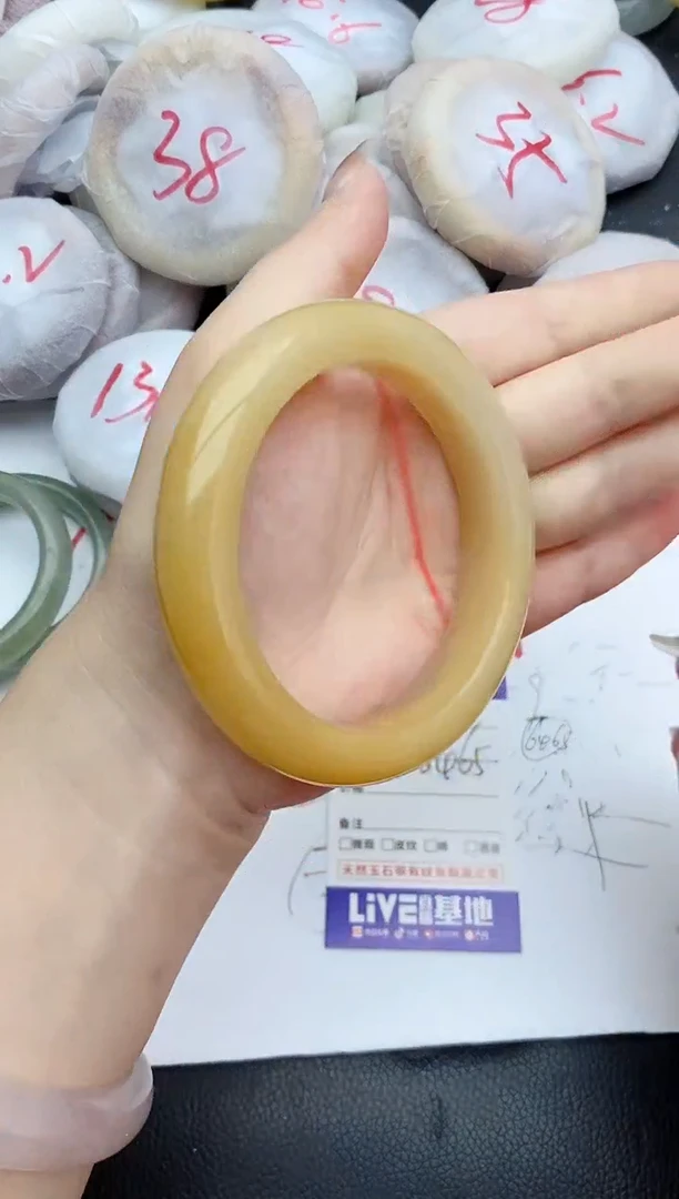 石英质玉手镯未镶嵌54+64/65