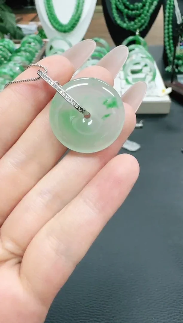 未镶嵌1石英质玉（非洲翠）/3764