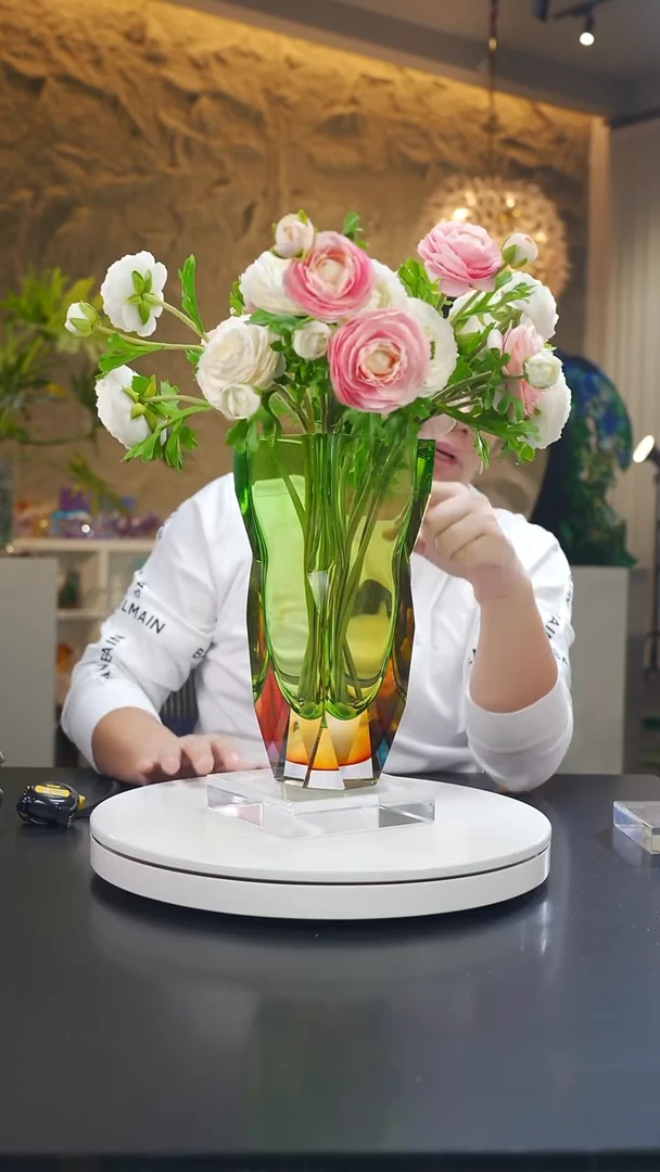 琉璃绿金色设计款花器