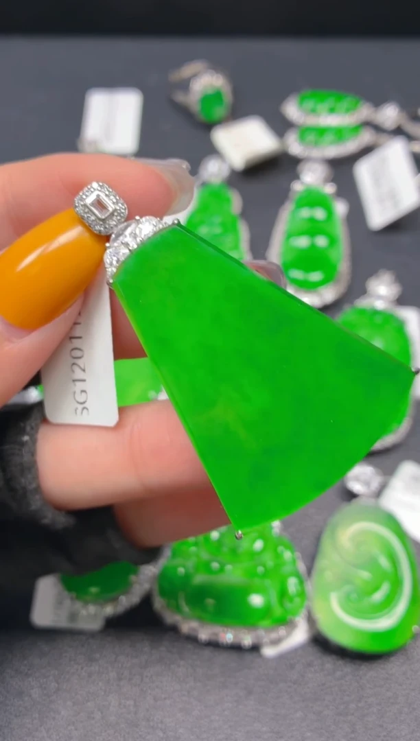 吊坠(不含链)银S925镶嵌翡翠1